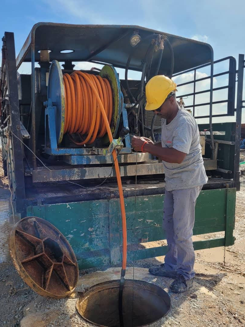 Sewerage-Pipeline-Blockage-Clearing